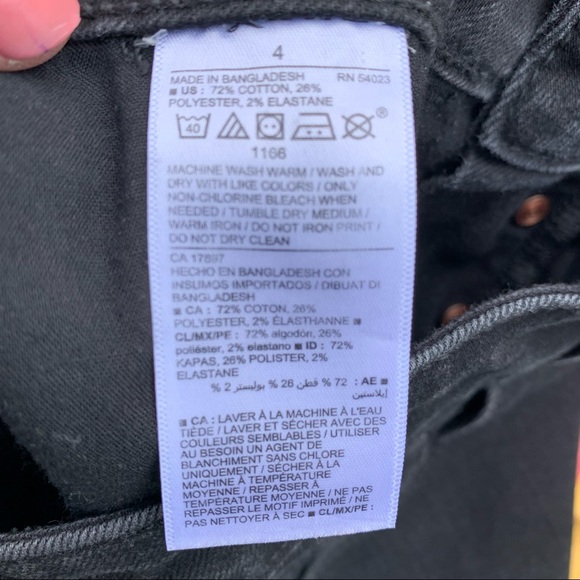 SALE 🍾🎖🥰HOST PICK Old Navy shorts🎉👖🥂 - Picture 6 of 6